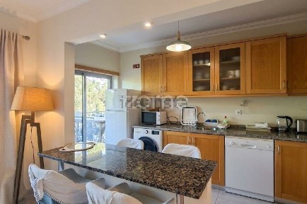 Apartamento T2 à venda na Estrada da Balaia s/n