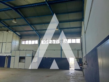 Arrendamento de armazém na Rua Portinho