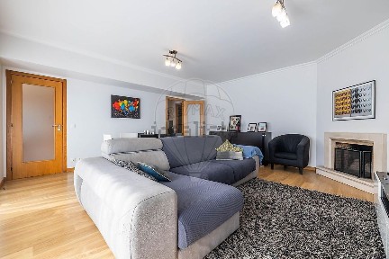 Apartamento T3 à venda na Travessa D. Afonso Henriques
