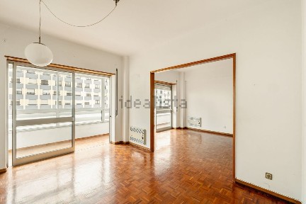 Apartamento T2 à venda na Rua Bartolomeu de Gusmão