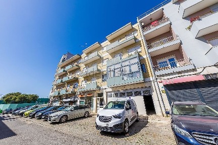 Apartamento T3 à venda na Rua Fernando Farinha