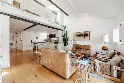 Apartamento T2 à venda na Travessa do Cabral