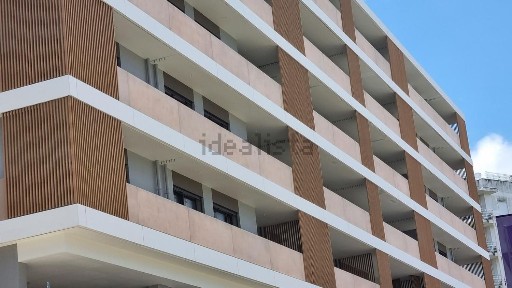 Apartamento T2 à venda na Azinhaga Poço de Baixo