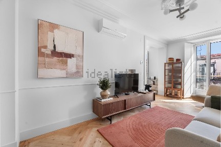 Apartamento T2 à venda na Rua dos Douradores