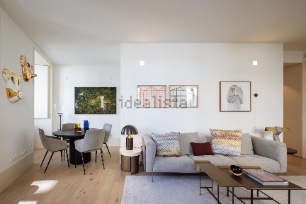 Apartamento T1 à venda na Rua do Alecrim