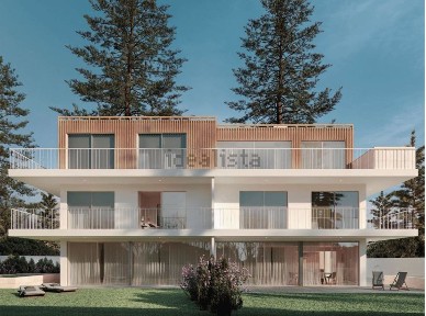 Apartamento T4 à venda na Rua Pôr do Sol