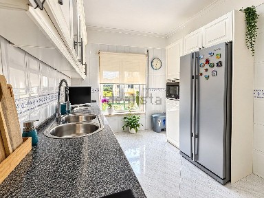 Apartamento T2 à venda na Rua Anta de Agualva, 25