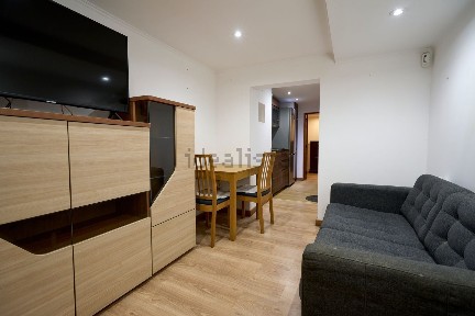 Apartamento T1 à venda na Rua de Santa Marinha