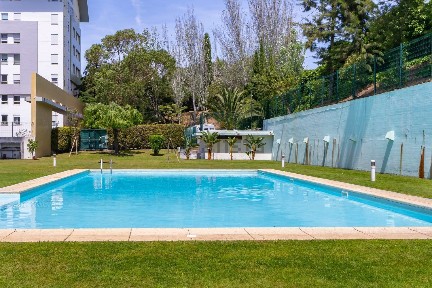 Apartamento T3 à venda na Rua José Gamboa, 1