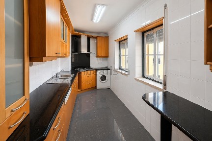 Apartamento T3 à venda na Rua 1º de Dezembro, 43