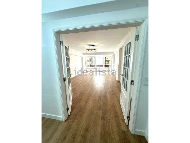 Apartamento T3 à venda na Estrada da Luz