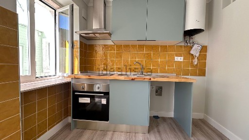 Apartamento T0 à venda na Rua de Martim Vaz, 32