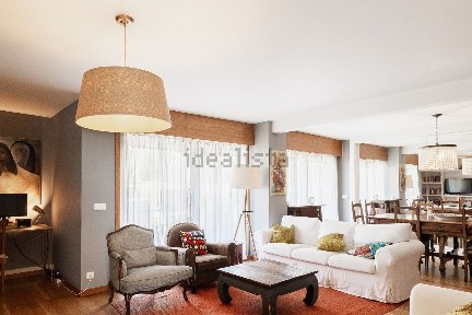 Apartamento T3 à venda na Rua Engenheiro Adelino Amaro da Costa, 17 a