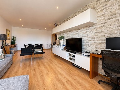 Apartamento T2 à venda na Infantado