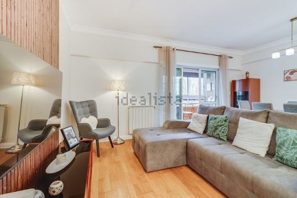 Apartamento T2 à venda na Rua Francisco Franco
