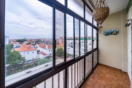 Apartamento T2 à venda na Avenida Chaby Pinheiro