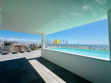 Apartamento T2 à venda na Tamargueira