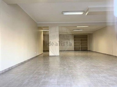Arrendamento de espaço comercial nas Quintinhas