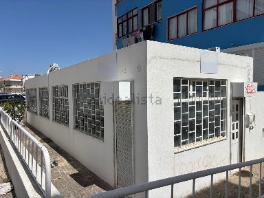 Escritório privado à venda na Rua Cidade do Funchal