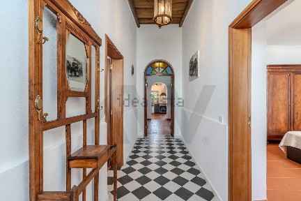 Casa ou moradia à venda na Rua Luís de Camões