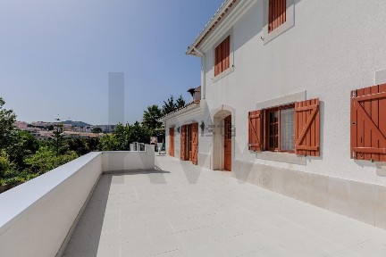 Casa ou moradia à venda na Travessa do Regadio s/n