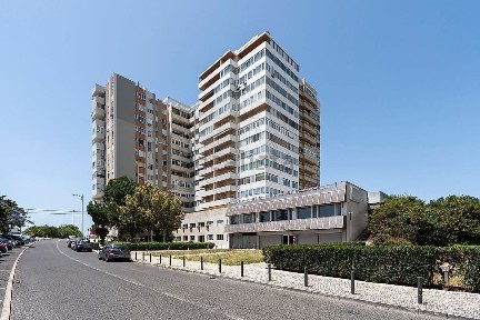 Arrendamento de apartamento T3 na Praceta Torres do Restelo
