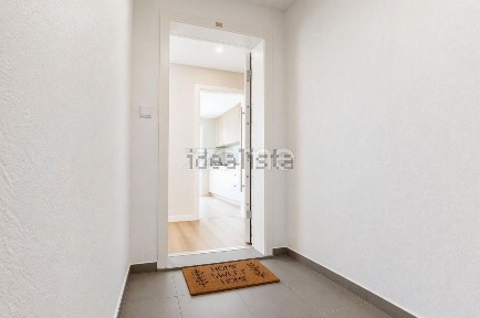Arrendamento de apartamento T2 na Rua Gago Coutinho, 142