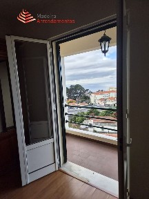 Arrendamento de apartamento T3 em Caniço