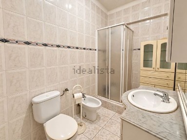 Apartamento T2 à venda na Rua Dr Luis Teixeira de Macedo, 44