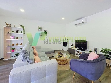 Apartamento T2 à venda na Rua Doutor Manuel Bentes