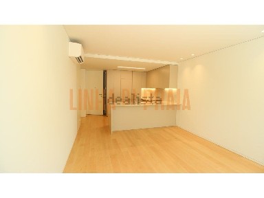 Arrendamento de apartamento T1 na Avenida Sacadura Cabral