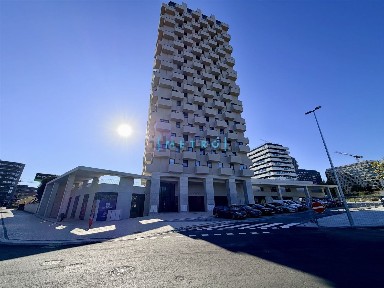 Arrendamento de apartamento T1 na Avenida Doutor António Macedo