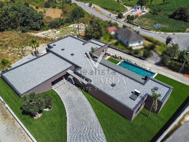 Moradia independente à venda em Silvares - Pias - Nogueira - Alvarenga
