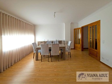Apartamento T3 à venda na Monserrate
