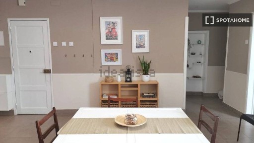 Arrendamento de apartamento T2 na Rua de Olivença