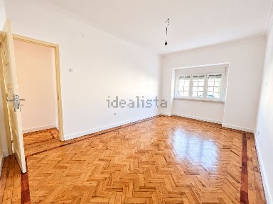 Arrendamento de apartamento T3 no Alto de São João - Alto do Varejão