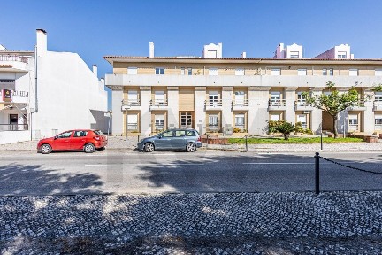 Arrendamento de apartamento T3 na Rua da Padilha