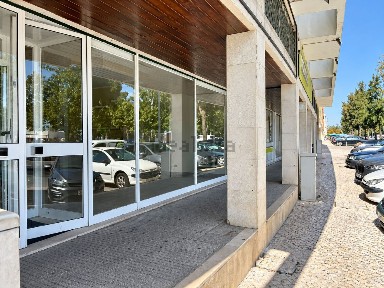 Espaço comercial à venda em Almeirim