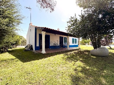 Moradia independente à venda em foros dos Lagoíços