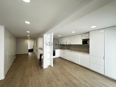 Apartamento T2 à venda na Rua João Afonso