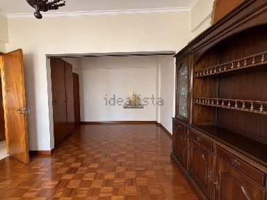 Apartamento T2 à venda na Rua Terreiro do Rossio, 200