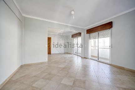 Apartamento T4 à venda na Praceta da Quinta Nova