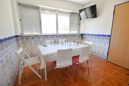Apartamento T4 à venda na Rua Oliveira Cadornega