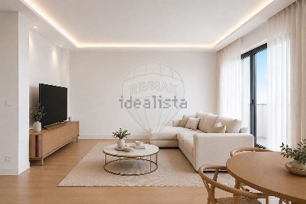 Apartamento T2 à venda na Rua Cláudio Nunes