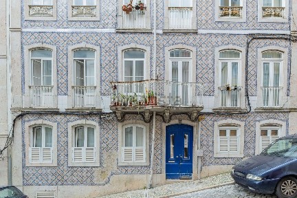 Apartamento T5 à venda na Rua da Senhora da Glória, 113