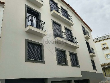 Apartamento T2 à venda na Rua de Aviz