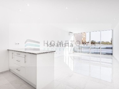 Apartamento T0 à venda na Praça Banco Português do Atlântico