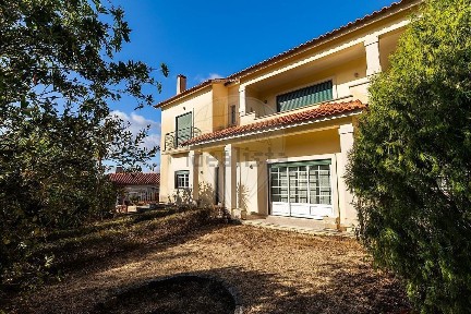 Moradia independente à venda em Santa Catarina da Serra e Chainça