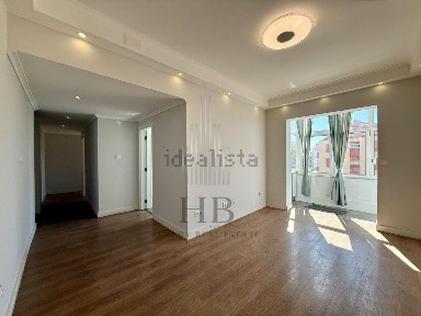 Apartamento T3 à venda na Amora
