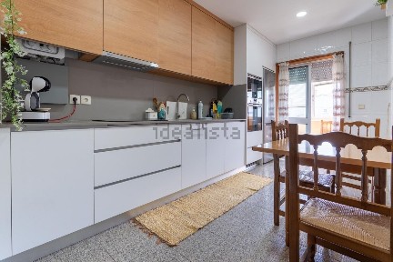 Apartamento T2 à venda na Rua Barril, 12